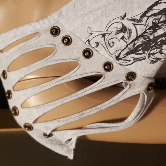 Womens tee - Picture 3 of 6